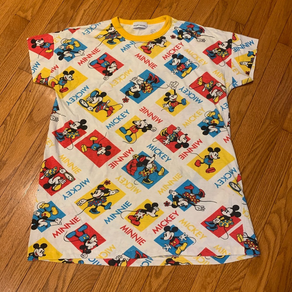 Vintage 90s Disney Mickey & Minnie Mouse All over print Women’s shirt